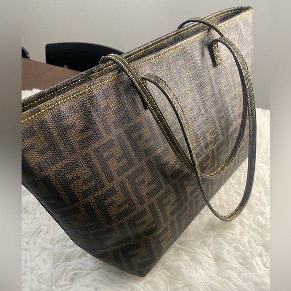 Fendi Tote Zucca Coated Canvas Medium - Picture 8 of 16